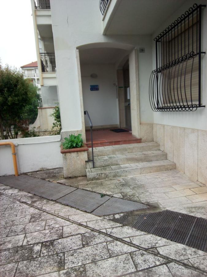 Condominio Ariazzurra S. Bart. San Bartolomeo Al Mare Bagian luar foto