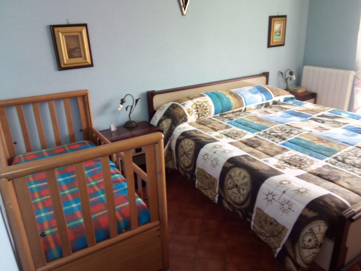 Condominio Ariazzurra S. Bart. San Bartolomeo Al Mare Bagian luar foto
