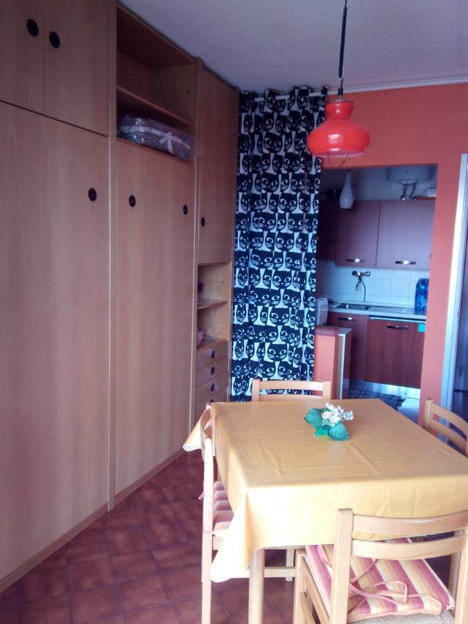 Condominio Ariazzurra S. Bart. San Bartolomeo Al Mare Bagian luar foto